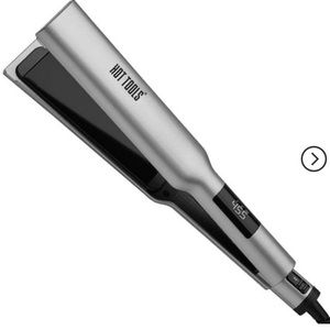 Hot Tools 1.5 inch ceramic titanium flat iron